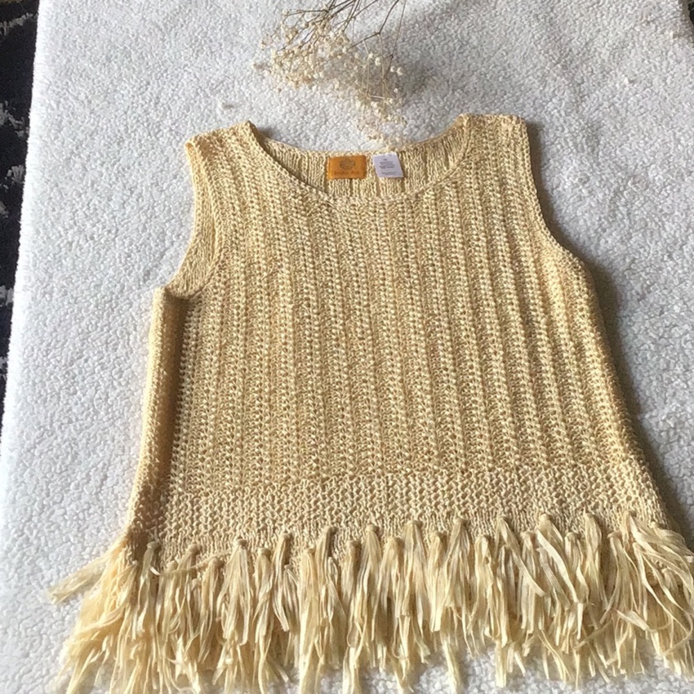 Yellow fringed tank.